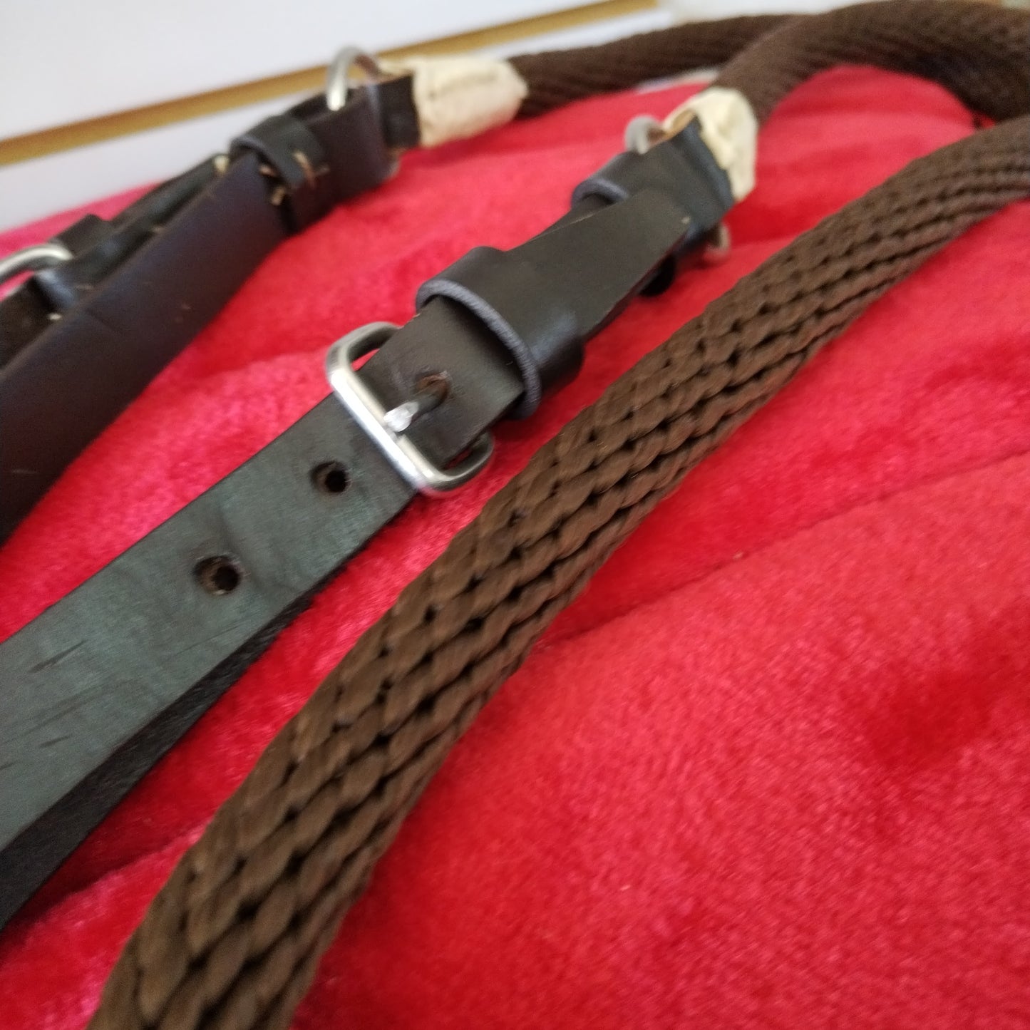 Rienda tipo correa cuero (café)