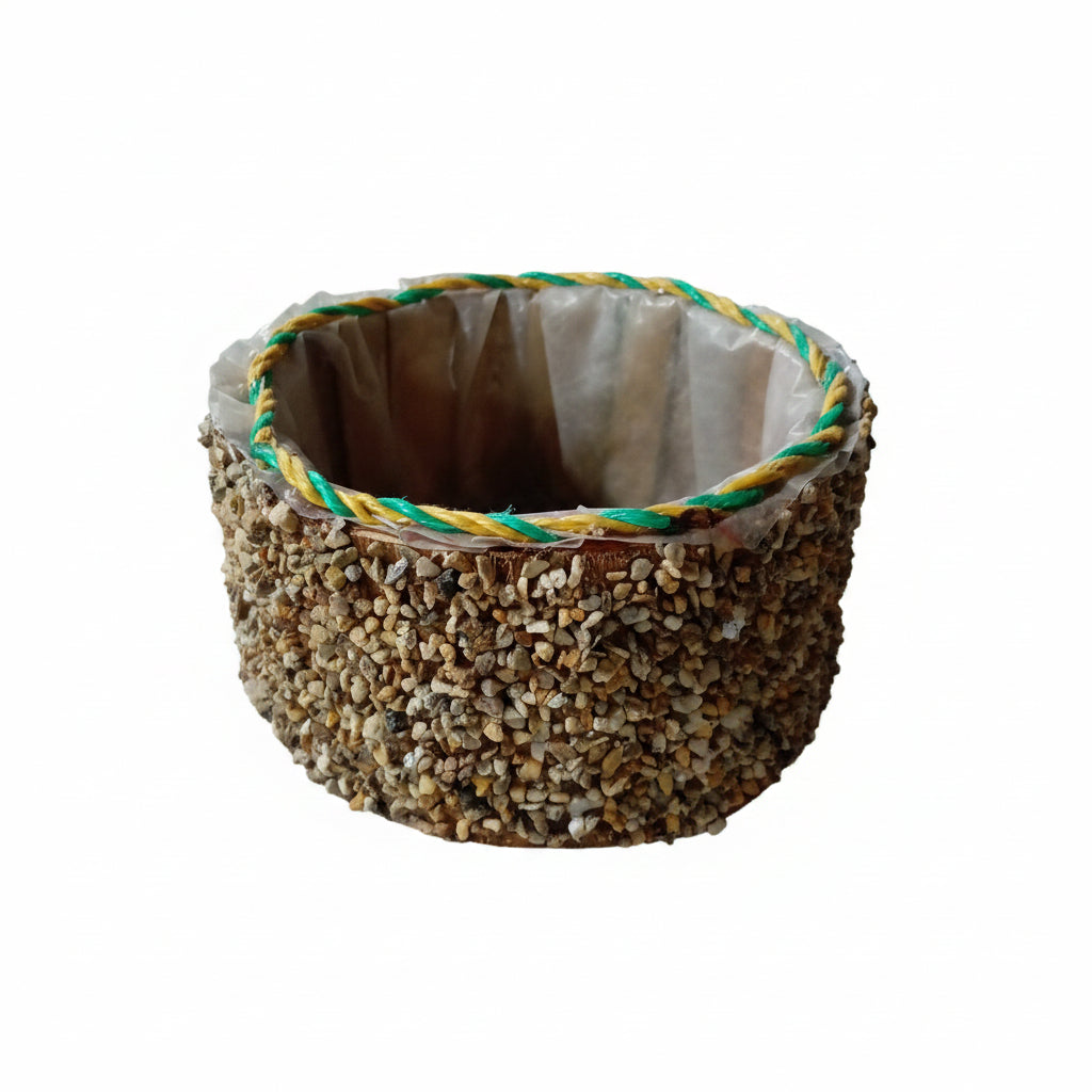 Matera mediana en madera con decoración de piedras