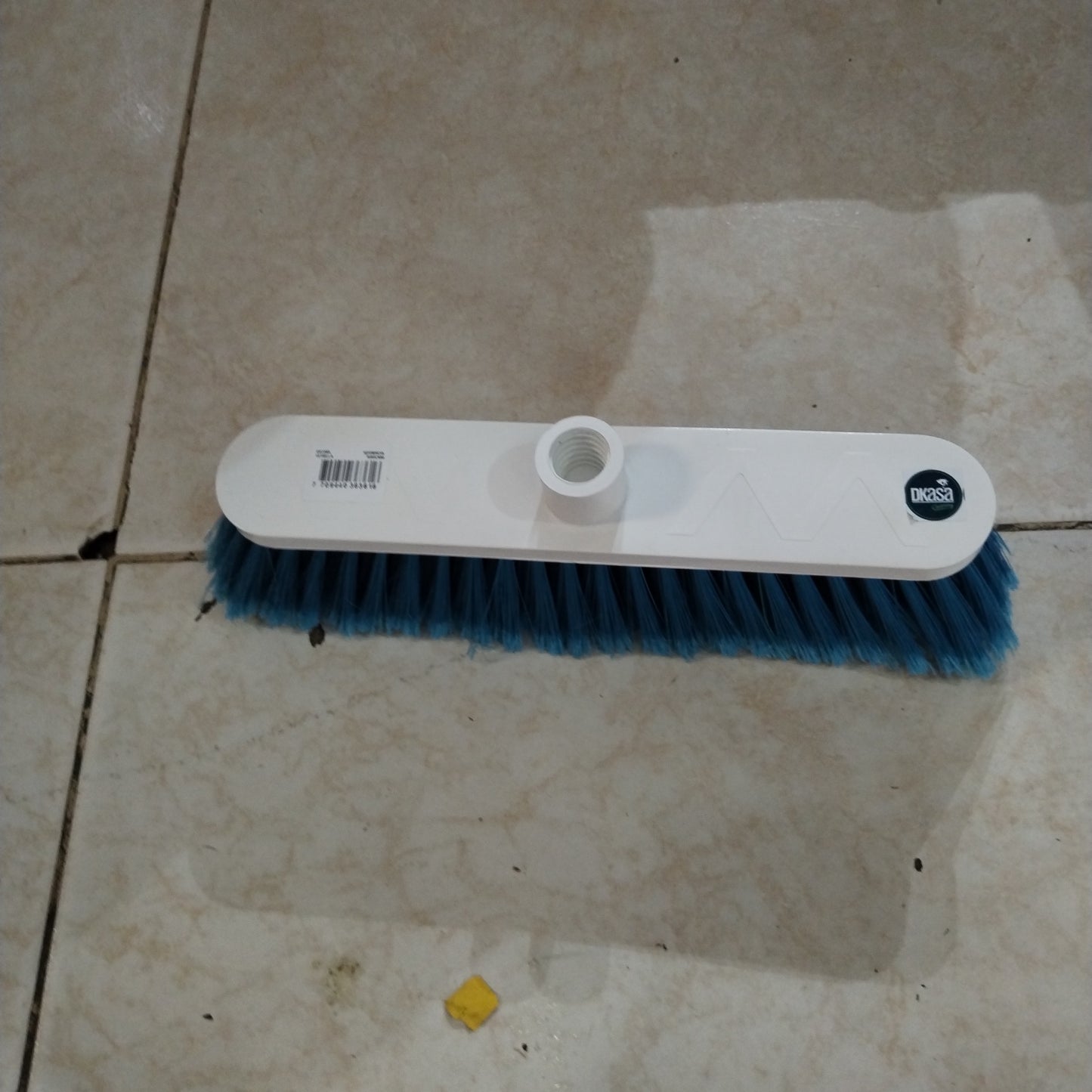 ESCOBA ESTRELLA EESHCMM