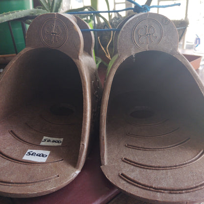 Estribo en plástico campana