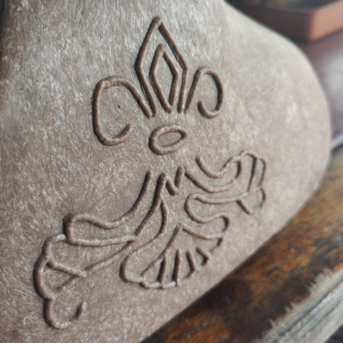 Estribo en plástico campana