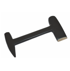 LHAURA NIETSCHNEIDEAXT