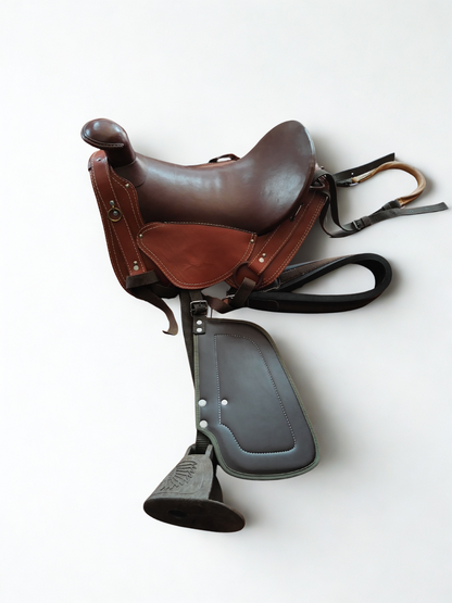 Silla cafe en cuero para montar